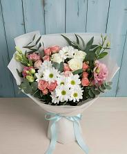Букет цветов из:  Розы, Лизиантусы и Хризантемы в Путевке