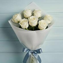 Букет 7 Белых роз Эдлесс Лав в Путевке