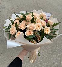 Букет Кремовые розы Латте в Путевке