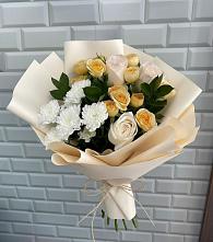 Букет цветов из:  Розы и Хризантемы в Путевке