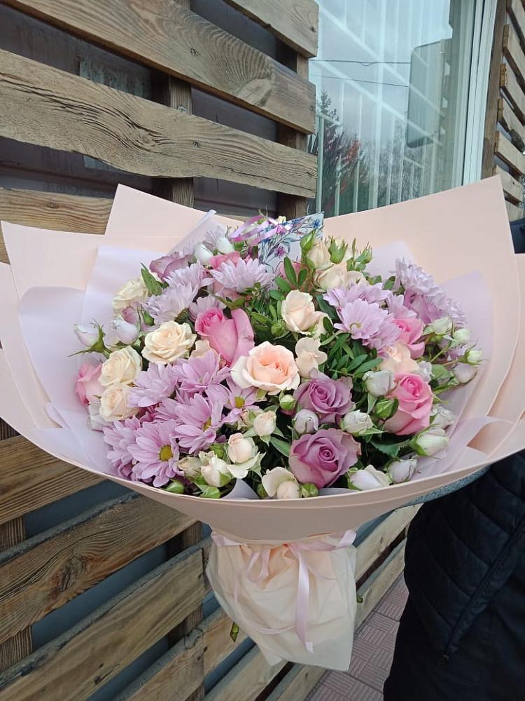 Букет цветов из: Розы и Хризантемы в Путевке