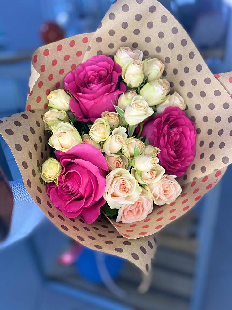 Букет цветов из: Розы в Путевке