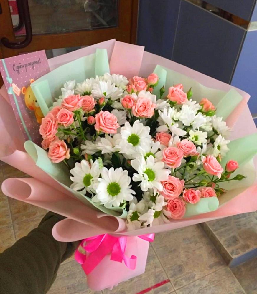 Букет цветов из: Розы и Хризантемы в Путевке