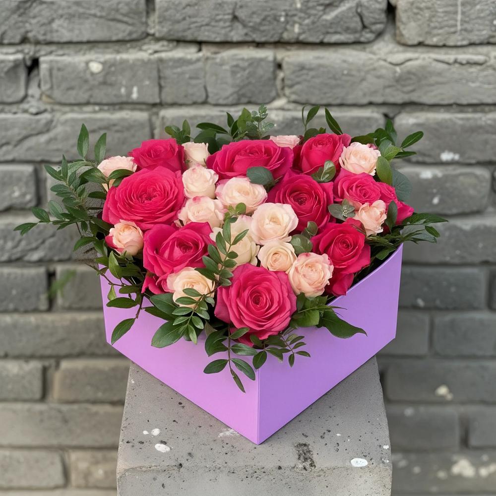 Цветочная композиция из Розы в коробке в Путевке