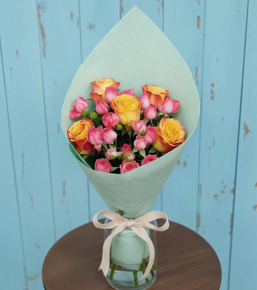 Букет цветов из: Розы в Путевке