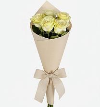 Букет цветов из:  Розы в Путевке