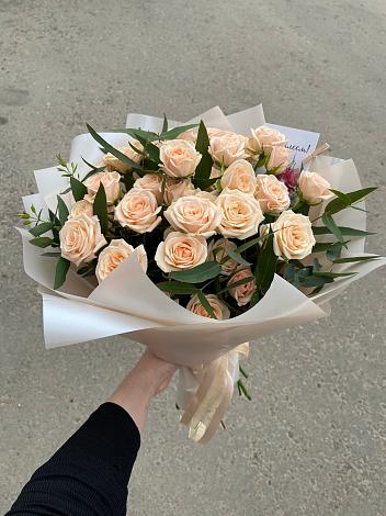 Букет Кремовые розы Латте в Путевке