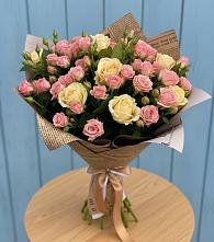 Букет цветов из:  Розы в Путевке