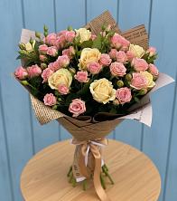 Букет цветов из:  Розы в Путевке