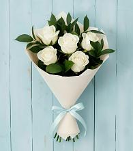 Букет цветов из:  Розы в Путевке