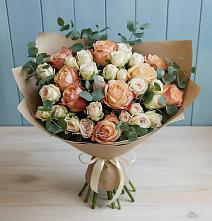 Букет цветов из:  Альстромерии и Розы в Путевке