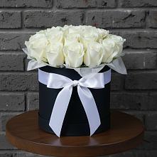 Цветочная композиция из Розы в шляпной коробке в Путевке