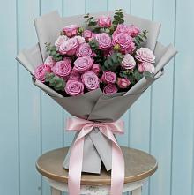 Букет цветов из:  Розы в Путевке